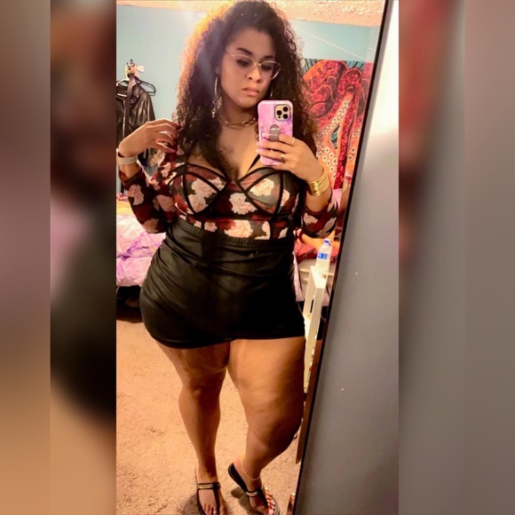 Meet your Posher, Tyanna - Picture 2 of 3